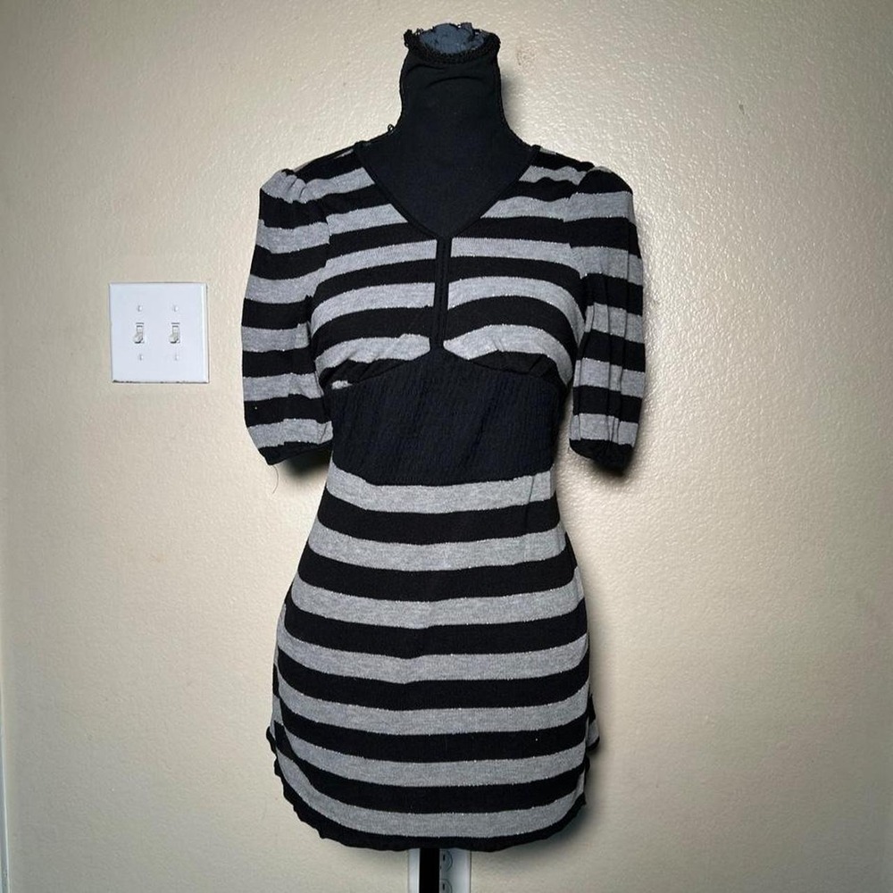Y2K Grunge Black Gray Striped Fitted Top Front Cutout Ruched Waist Medium